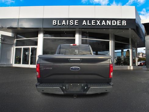 Used 2017 Ford F150 XLT w/ Equipment Group 302A Luxury AWD/4WD image 4