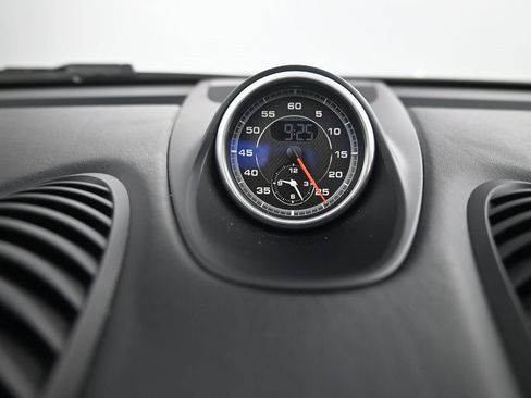 Certified 2025 Porsche 718 Boxster GTS image 32