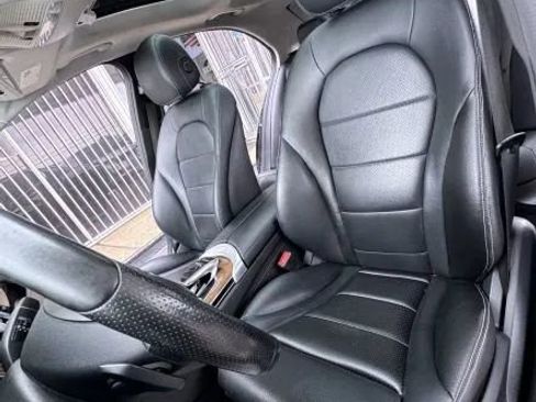 Used 2015 Mercedes-Benz C 300 4MATIC Sedan image 20