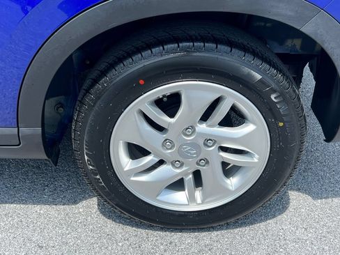 Used 2021 Hyundai Venue SE FWD image 14