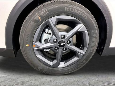 New 2026 Kia K4 FWD image 13