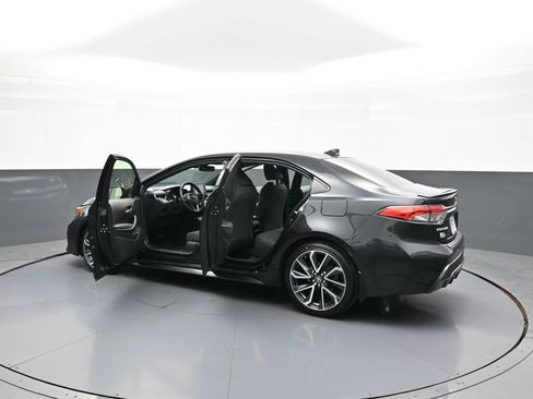 Certified 2022 Toyota Corolla SE w/ SE Premium Package image 41