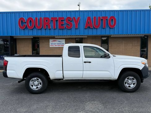 Used 2019 Toyota Tacoma SR RWD image 8