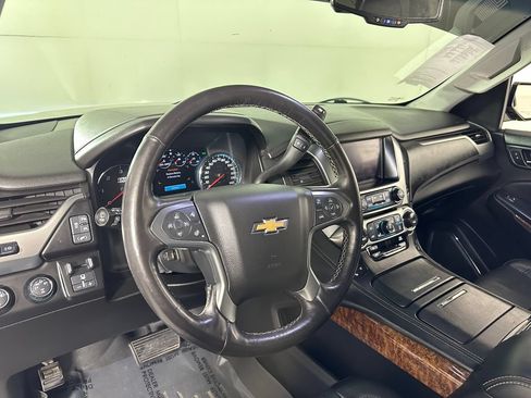 Used 2016 Chevrolet Tahoe LTZ AWD/4WD image 17