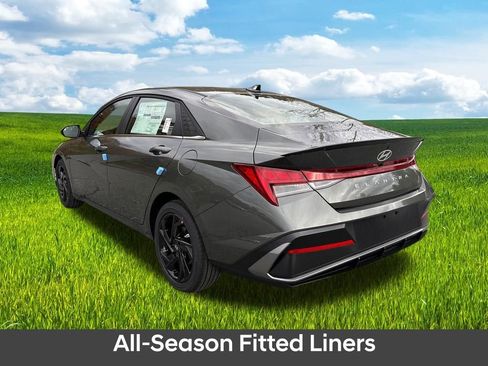 New 2026 Hyundai Elantra SEL Sport Premium FWD image 4