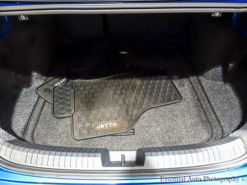 Used 2024 Volkswagen Jetta Sport image 27