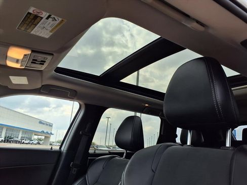 Used 2024 Mitsubishi Outlander SE image 14