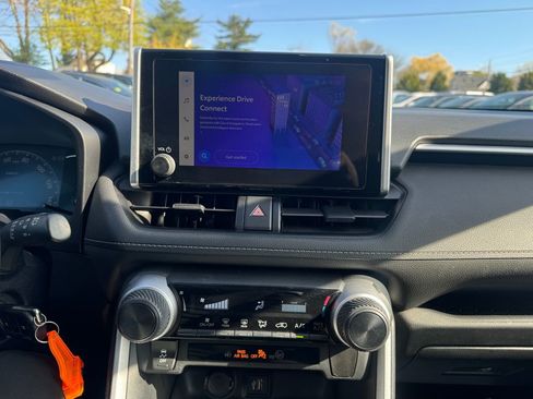 Used 2023 Toyota RAV4 LE FWD image 29