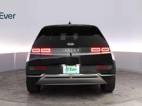 Used 2024 Hyundai Ioniq 5 SEL RWD image 15