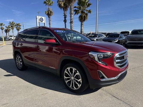 Used 2019 GMC Terrain SLT image 3
