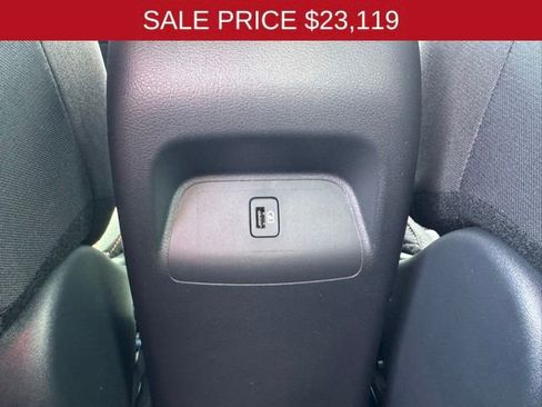 New 2025 Nissan Sentra SR image 40