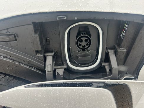 New 2025 Chevrolet Blazer EV LT image 25