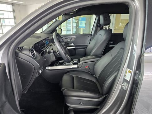Used 2023 Mercedes-Benz GLB 250 4MATIC image 23