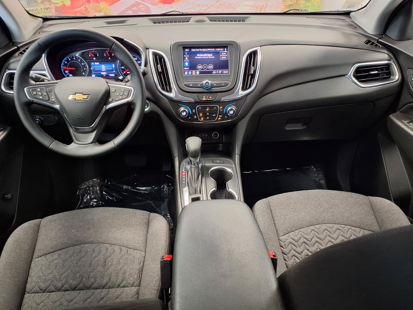 Used 2024 Chevrolet Equinox LT AWD/4WD image 15