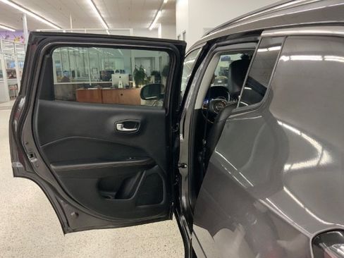 Used 2021 Jeep Compass Limited image 32