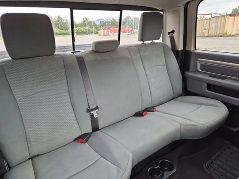 Used 2015 RAM 1500 Classic SLT AWD/4WD image 21