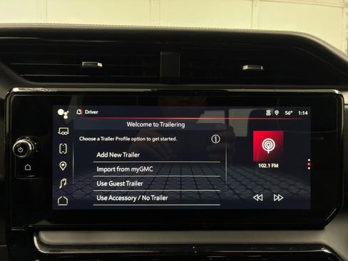 Used 2025 GMC Sierra 1500 AT4X image 40