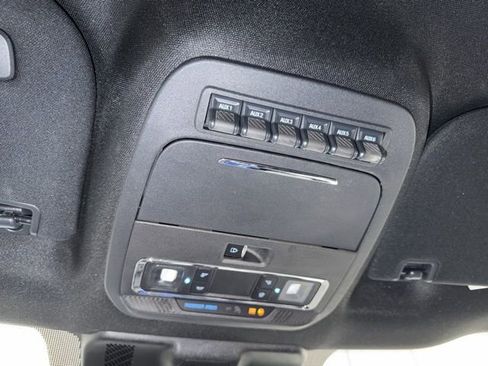 Used 2024 Ford F250 Platinum AWD/4WD image 30