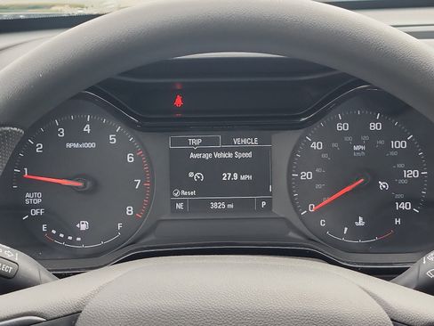 Used 2025 Chevrolet Trax LS w/ LS Convenience Package FWD image 14