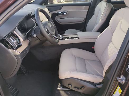 Certified 2026 Volvo XC90 B5 Plus w/ Protection Package Premier AWD/4WD image 8