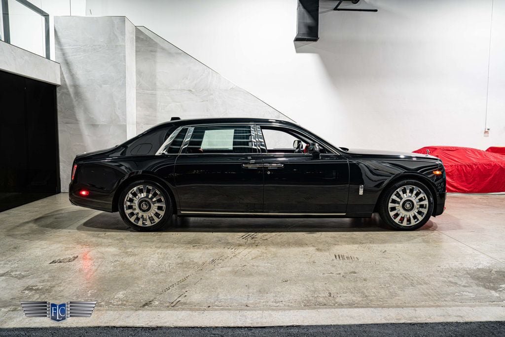 Used 2020 Rolls-Royce Phantom Extended Wheelbase RWD image 7