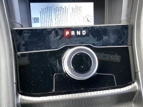 New 2025 Jeep Grand Cherokee L Laredo image 18