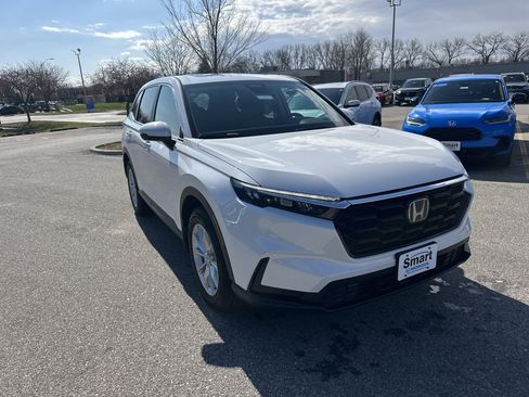Used 2024 Honda CR-V EX image 2