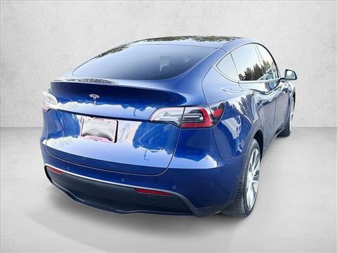 Used 2021 Tesla Model Y Long Range image 5