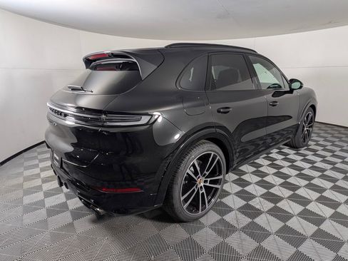 New 2026 Porsche Cayenne GTS image 7