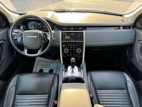 Used 2020 Land Rover Discovery Sport SE image 21