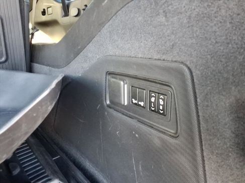 Used 2021 Cadillac Escalade ESV Sport w/ Driver Assist Tech Package image 13