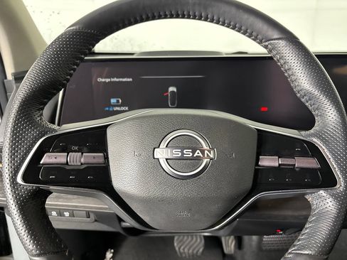 Used 2023 Nissan Ariya FWD image 10