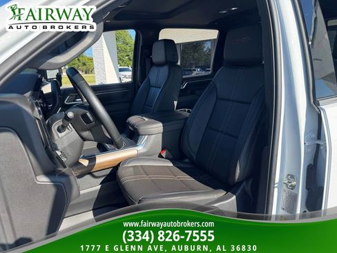 Used 2025 Chevrolet Silverado 3500 High Country w/ High Country Premium Package AWD/4WD image 10