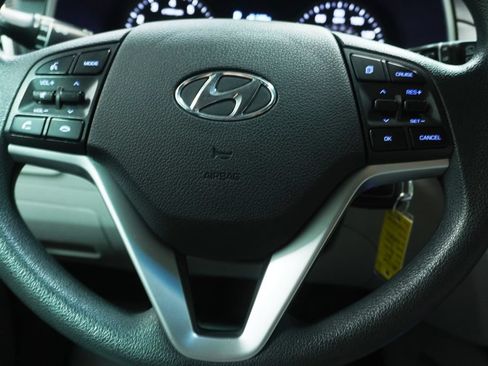 Used 2019 Hyundai Tucson SE AWD/4WD image 15