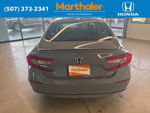 Used 2022 Honda Accord Sport image 4