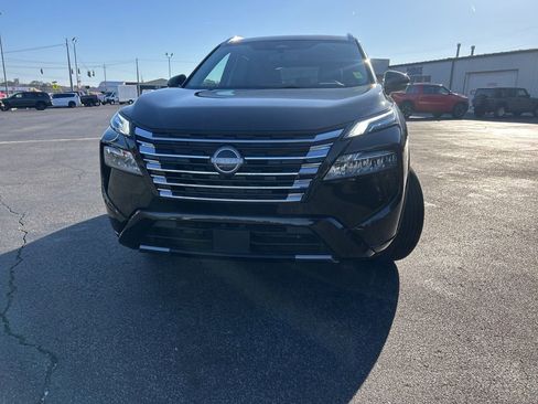 Used 2024 Nissan Rogue Platinum w/ Platinum Premium Package image 9