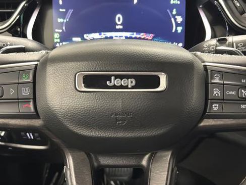 Used 2022 Jeep Grand Cherokee Limited 4xe w/ MOPAR Finishing Package AWD/4WD image 16