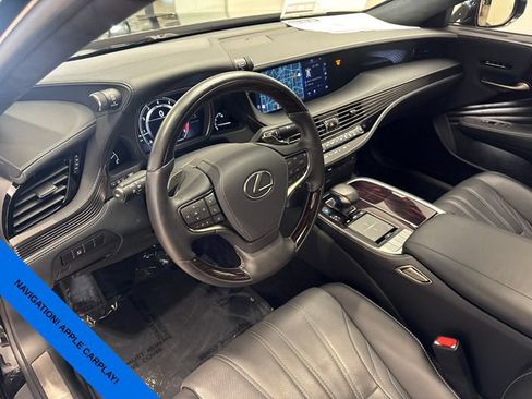 Used 2020 Lexus LS 500 w/ Interior Upgrade Package RWD image 22