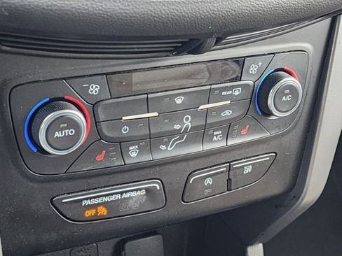 Used 2017 Ford Escape SE w/ SE Leather Comfort Package image 23