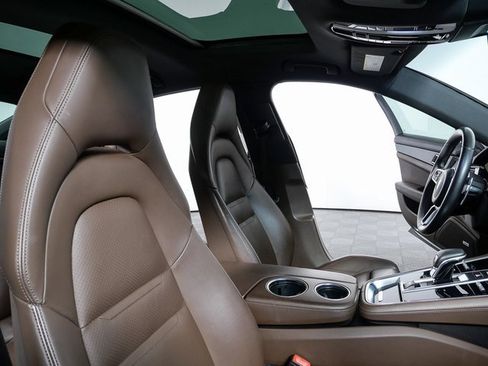 Used 2017 Porsche Panamera 4S image 23