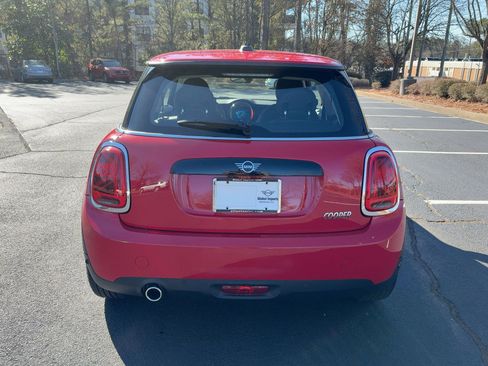 Used 2020 MINI Cooper 2-Door Hardtop w/ Storage Package image 9