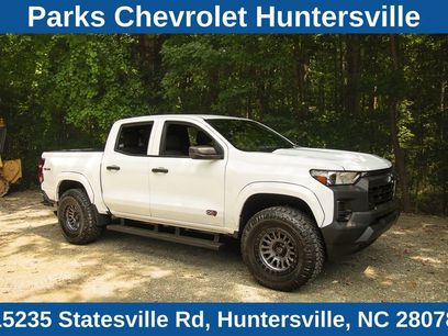 New 2025 Chevrolet Colorado W/T w/ WT Custom Package