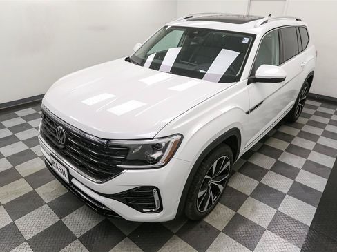 New 2026 Volkswagen Atlas SEL Premium R-Line AWD/4WD image 6
