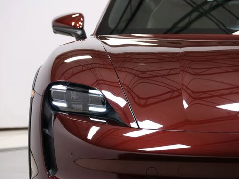 Used 2022 Porsche Taycan 4 Cross Turismo w/ Technology Package image 90