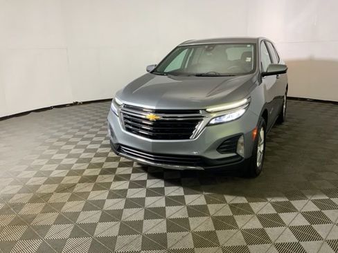 Used 2024 Chevrolet Equinox LT w/ LPO, Floor Liner Package image 4