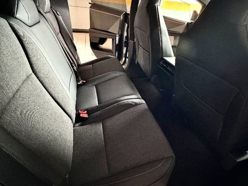 Used 2026 Tesla Cybertruck AWD Crew Cab image 21