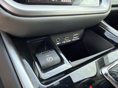 Used 2025 Subaru Outback Onyx Edition image 33