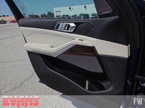 Used 2021 BMW X5 xDrive40i w/ Premium Package AWD/4WD image 19