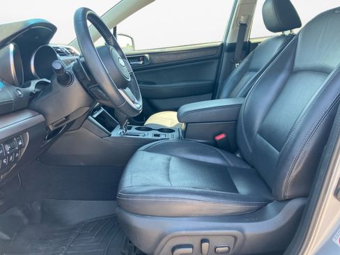 Used 2019 Subaru Outback 2.5i Limited w/ Popular Package #2 AWD/4WD image 11