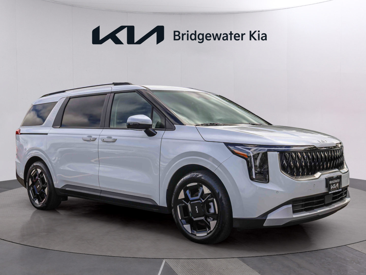 Used 2026 Kia Carnival EX FWD image 1